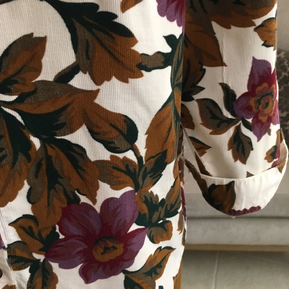 Eddie Bauer Berry and Burnt Umber Button Up - Picture 5 of 8